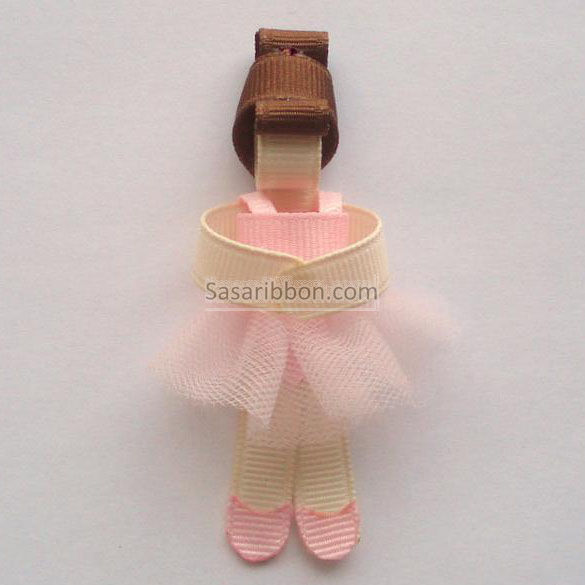 Ribbon Sculpture Clip